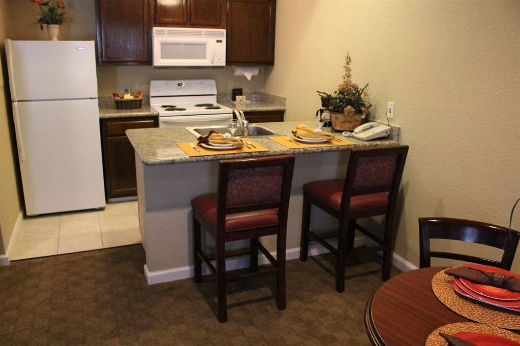 Cloverleaf Suites Baton Rouge Ruang foto